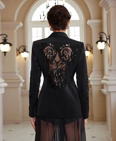 Magnifique Veste Noir à strass