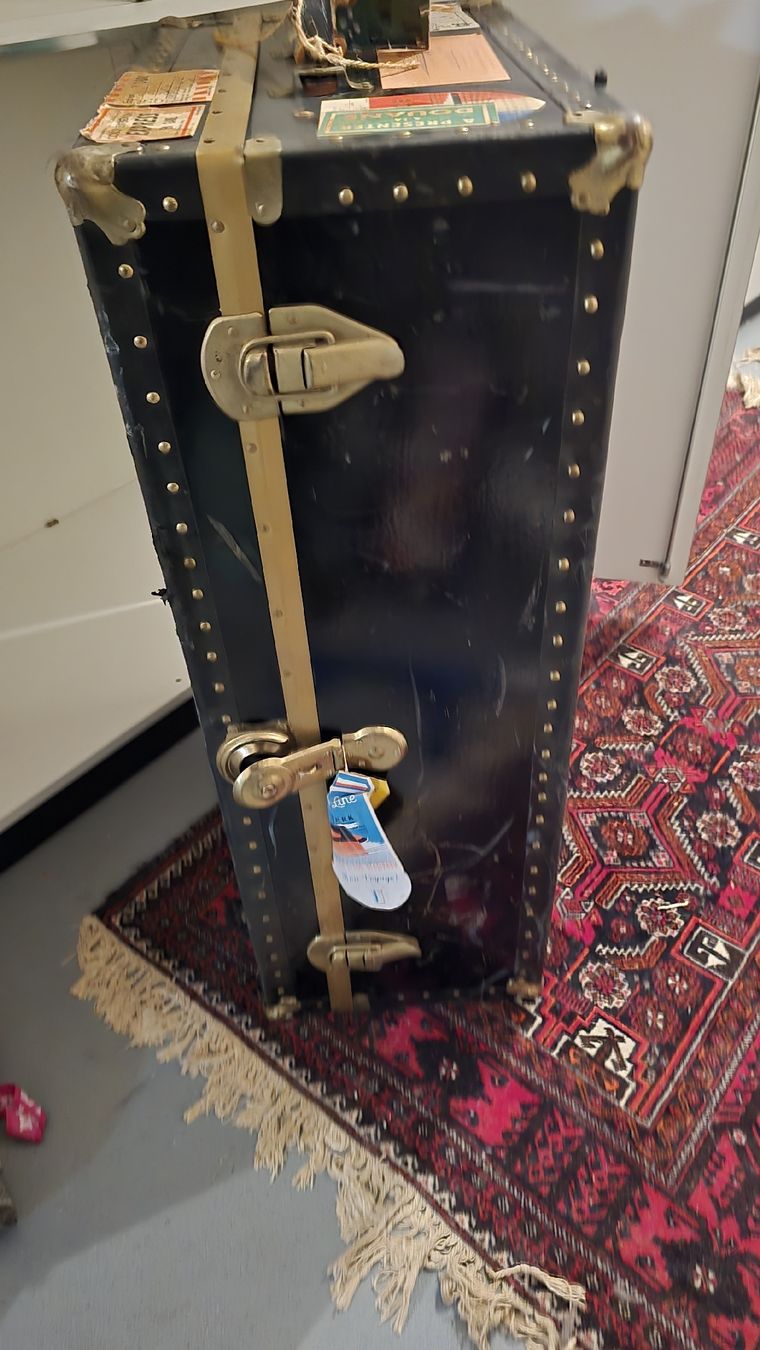 Valigie: Alter Koffer /Trunk  – Usato da wallisellen venduto da funkelsternchen5