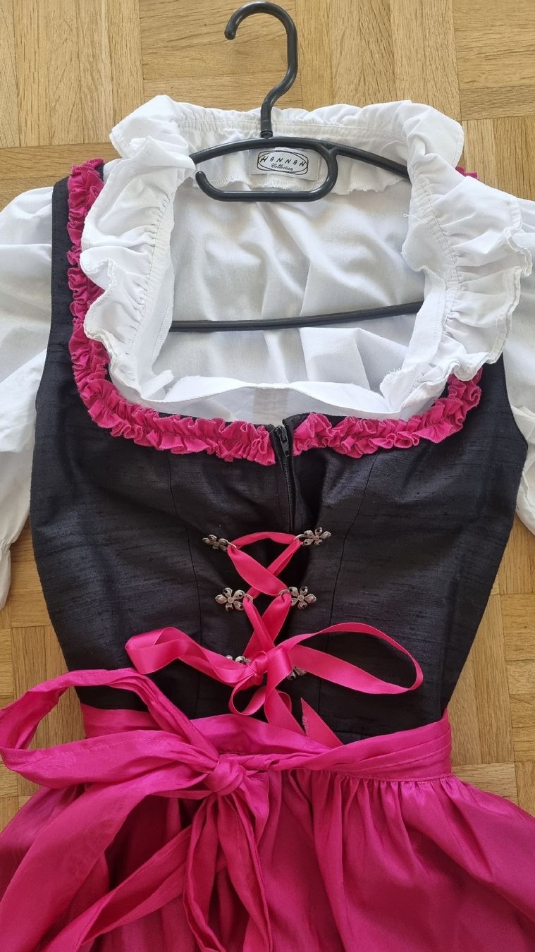 Vestiti: Dirndl schwarz/pink Gr. 34 – Usato da Ehrikon venduto da FARJG 2