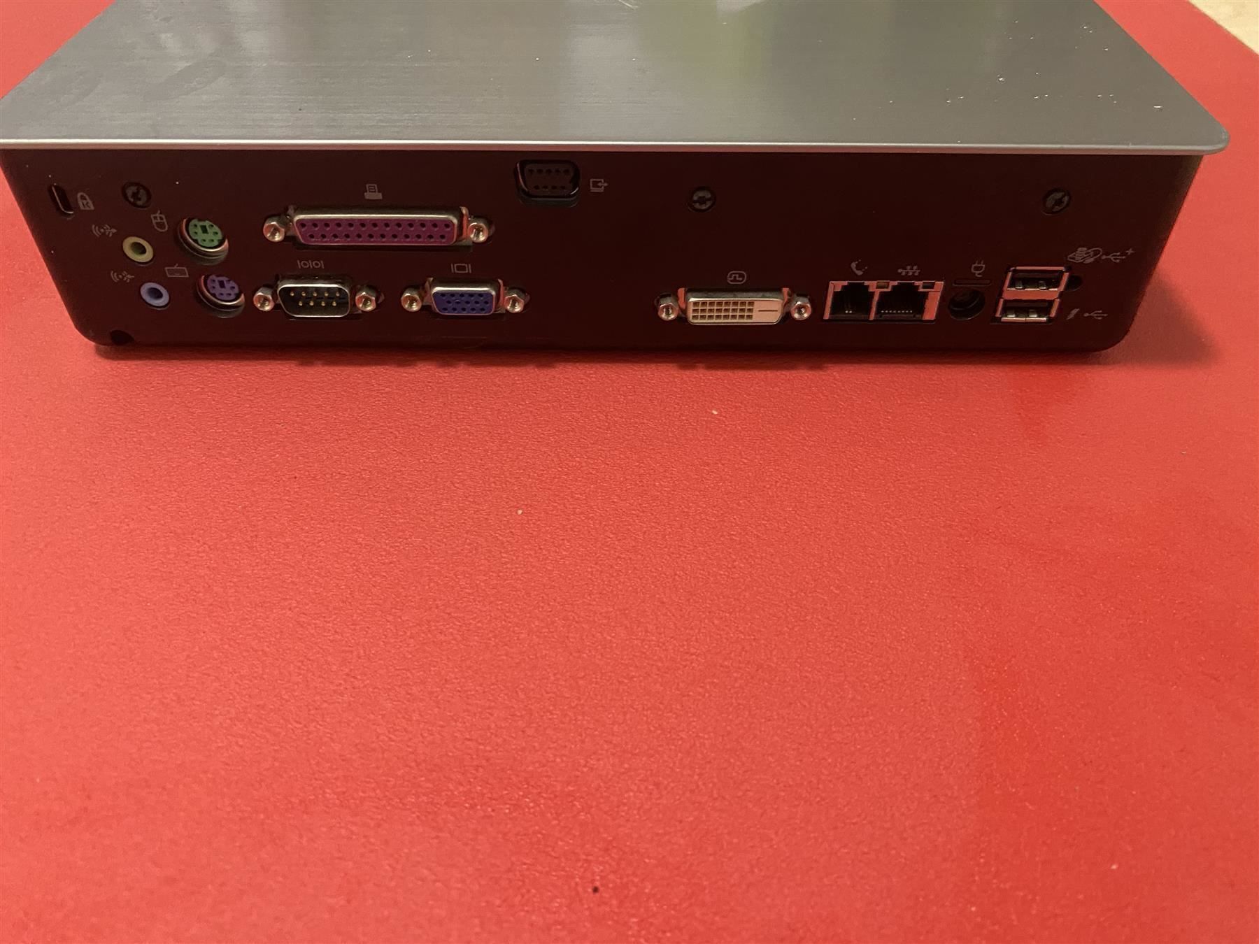Hewlett Packard Docking station: Docking Station HP inkl. 230W Netzteil – Usato da Buttwil venduto da Mmkg 1