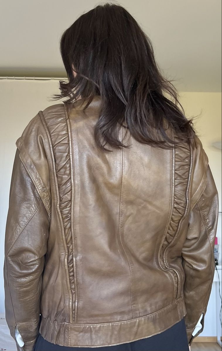 Vestes: Vintage Lederjacke – D'occasion à Zürich par naviaa 1