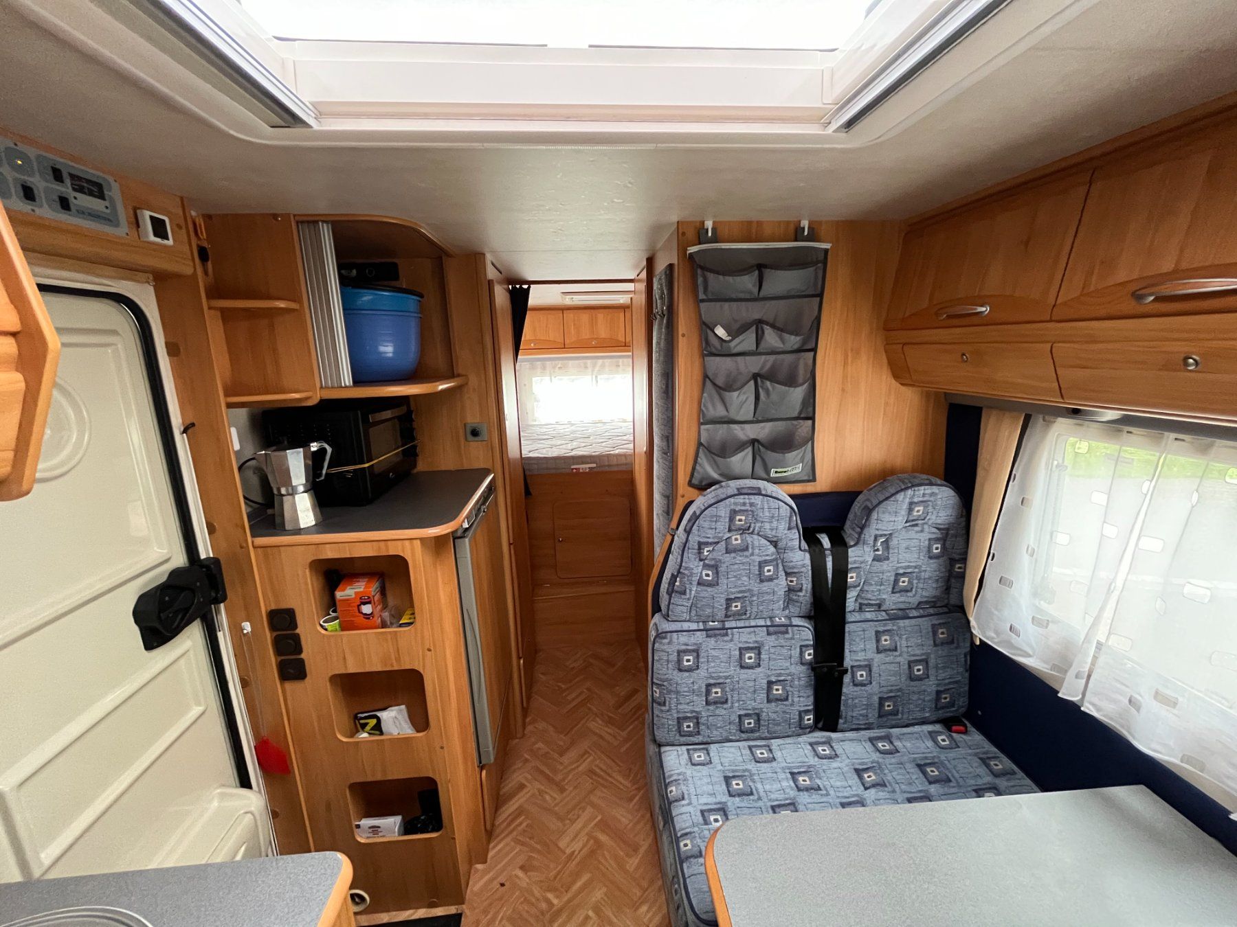 Fiat Veicoli da campeggio: Fiat Ducato, Wohnmobil, Camper, Adria – Usato da Zweisimmen venduto da Akira-2017 4