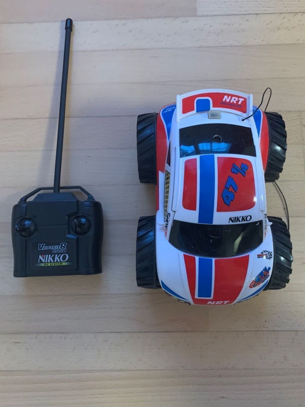 Modellismo RC: Nikko ferngesteuertes Auto wasserdicht! – Usato da Wil SG venduto da WauWauBoutique