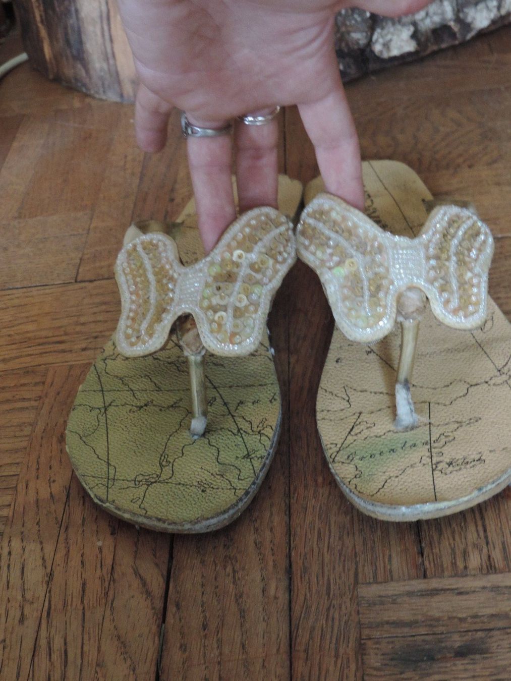 Damenschuhe: sandales Modiva perles nacrées – Gebraucht aus Genève von Axelle333 1