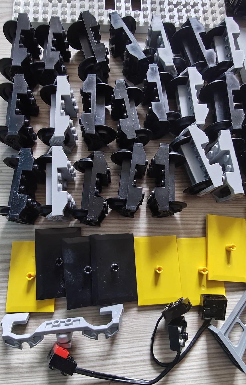Lego Jouets: Lego Eisenbahn Teile gemischt. – D'occasion à Effretikon par Superkarin7 6