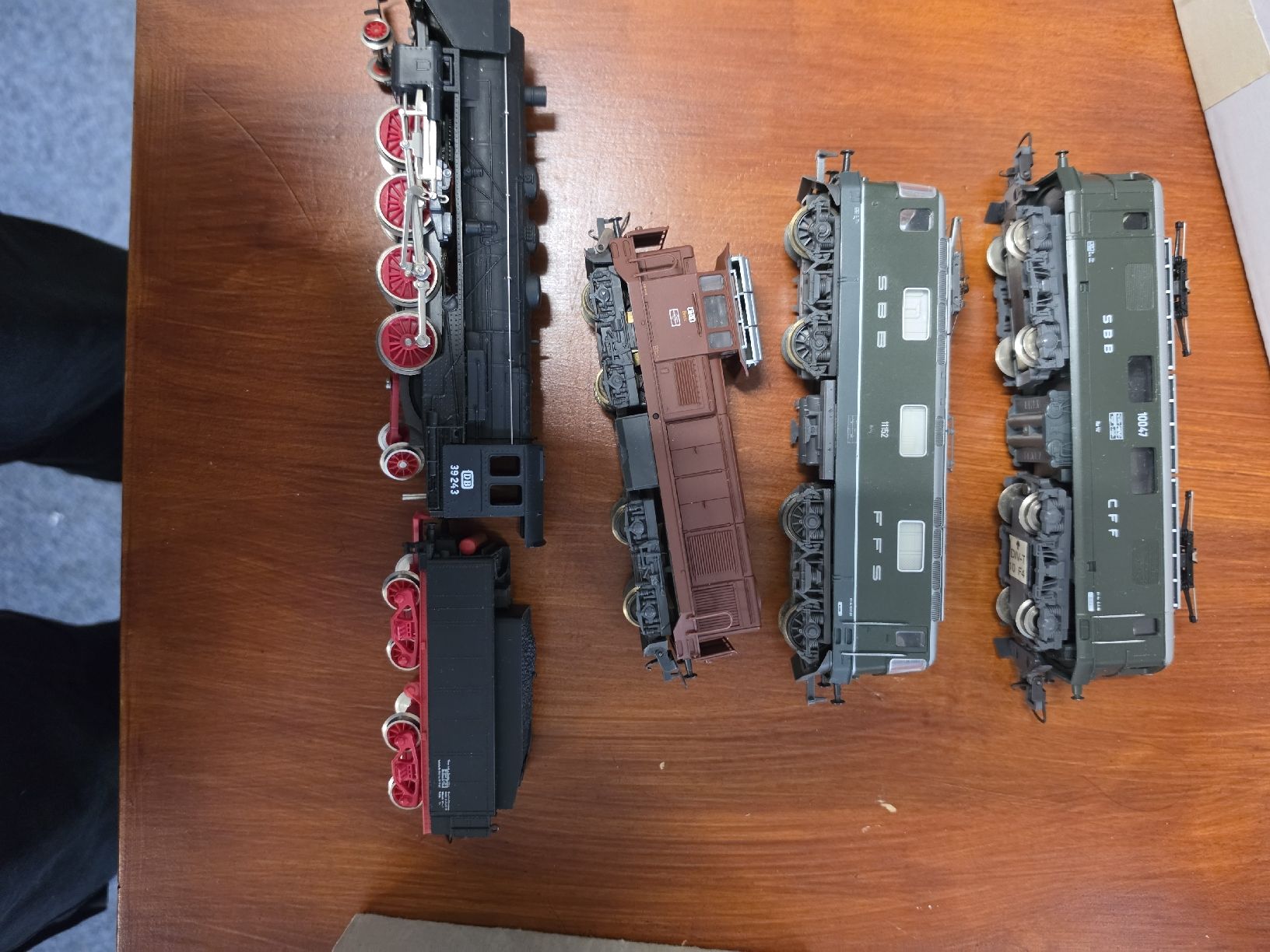 Lima Modellini di ferrovie: Grosses Lot an Lima Modelleisenbahn – Usato da Flawil venduto da Cd53 5