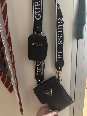 Mini sac Guess noir avec bandoulière - comme neuf!