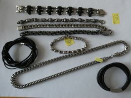 Konvolut Heavy Metal Armbänder und Halskette + Lederbänder