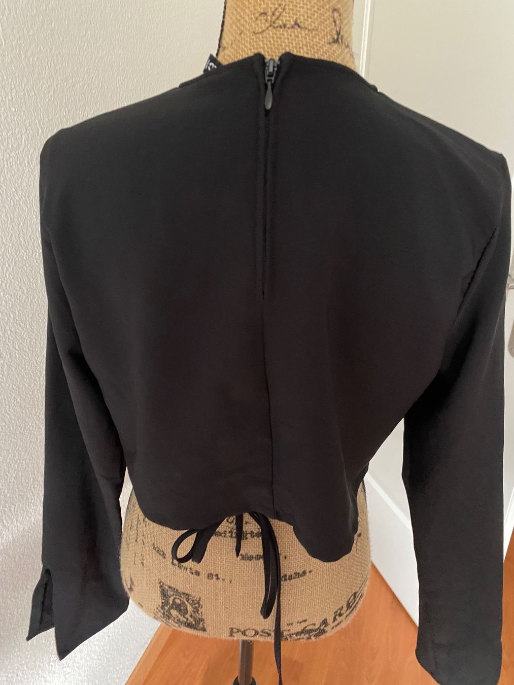 H&M Camicette: Schwarze Bluse Gothic sexy XL – Nuovo (secondo la descrizione) da Balsthal venduto da Uroby 3