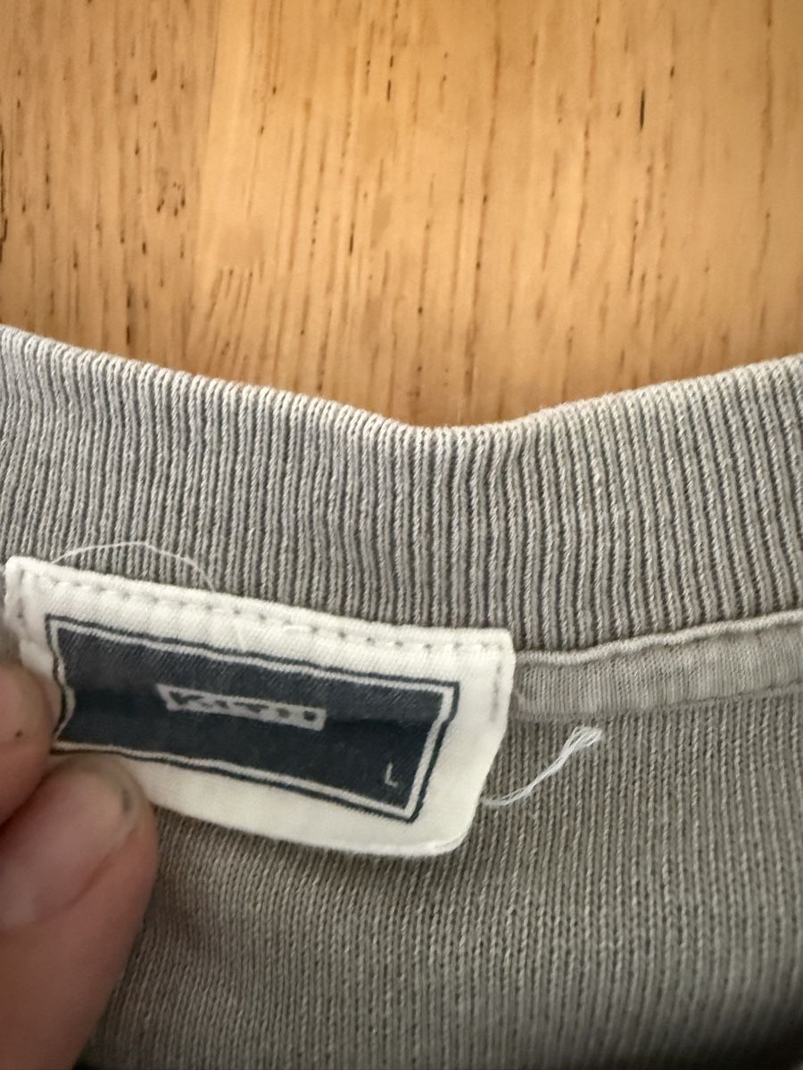 T-shirt: Kith T-Shirt Langarm Grau Grösse L  – Usato da Zürich venduto da kuengka 1