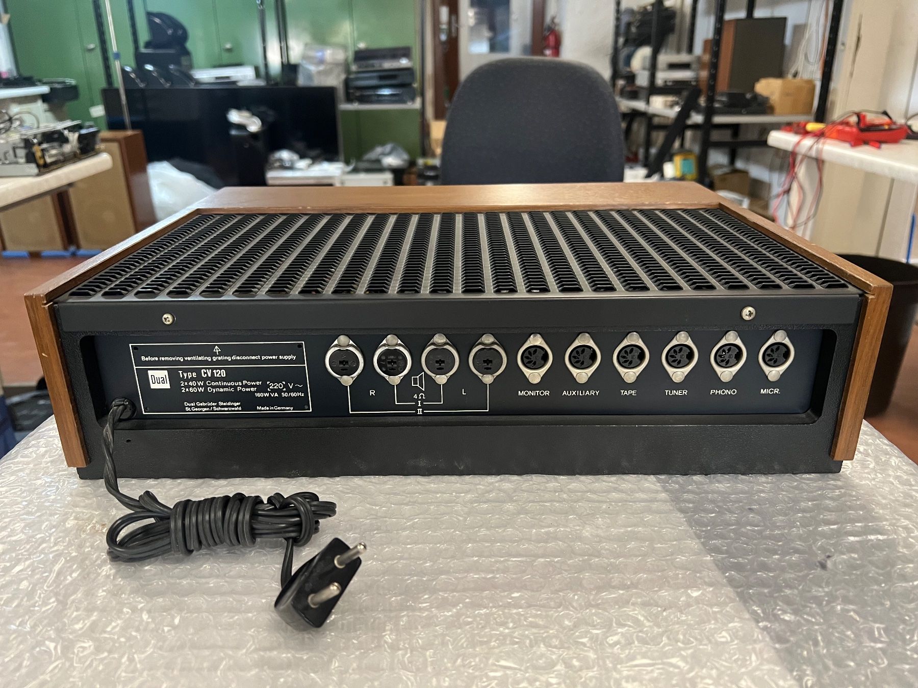 Dual Amplificatori: Amplificateur Dual CV120 – Usato da Cossonay-Ville venduto da inf_2fds 2