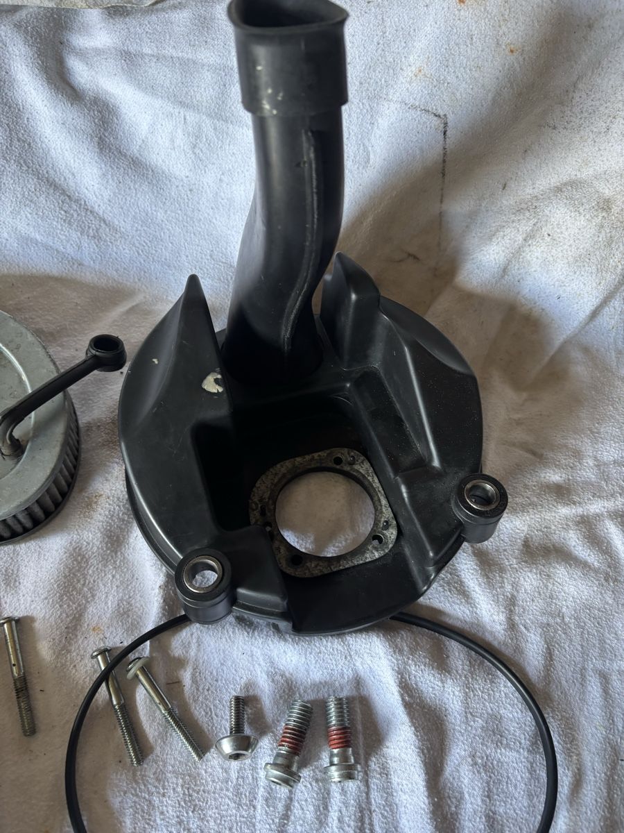 Harley-Davidson Tutti i ricambio per moto: Harley Davidson Luftfilter 29319-95 – Usato da Schötz venduto da Harley35 4