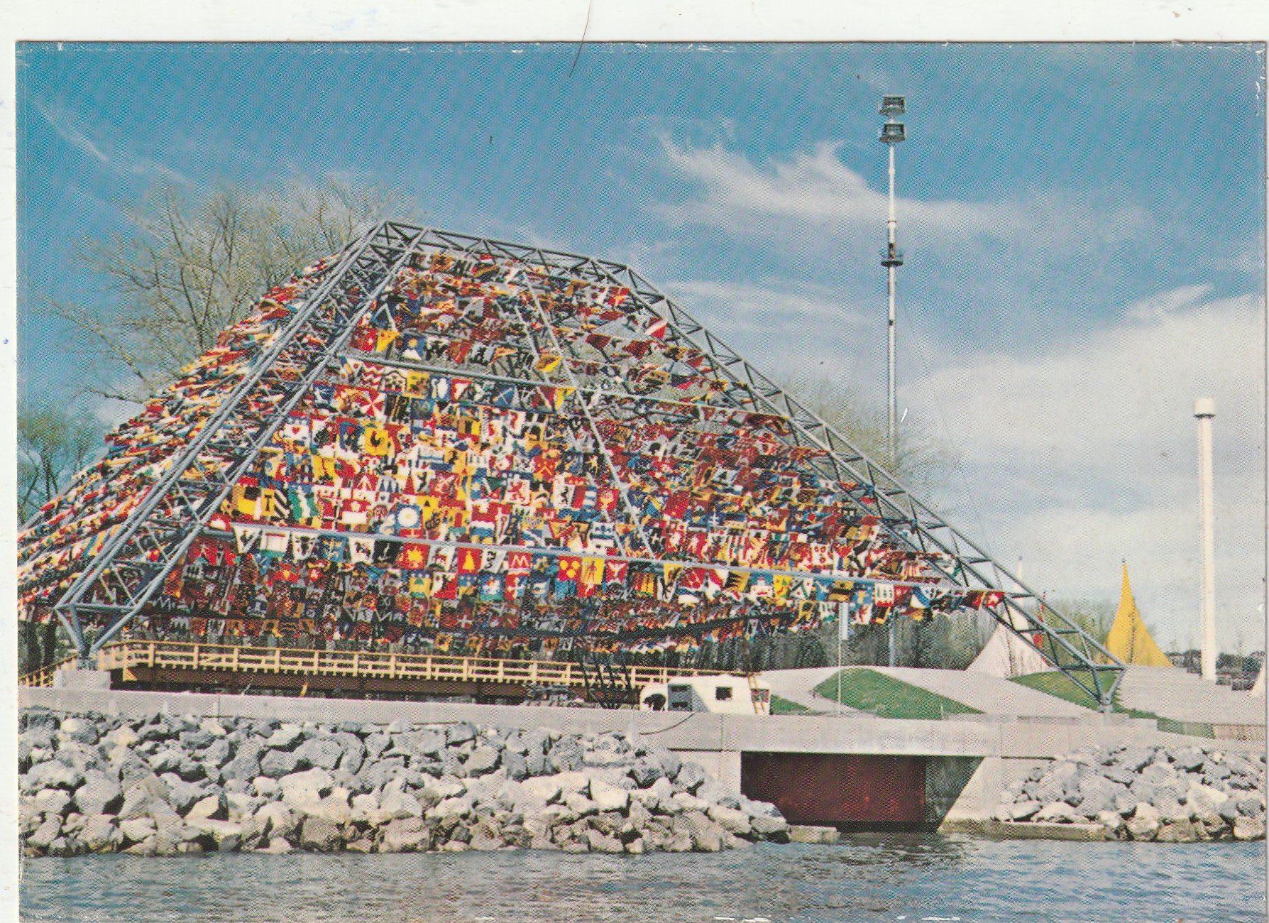 Cartoline postali: EXPO Lausanne 1964 – Usato da Lumbrein venduto da made02