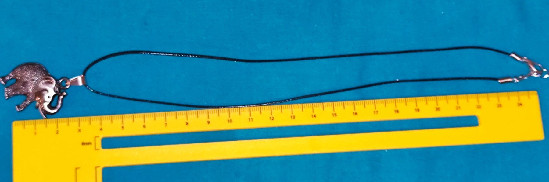 Catenine: Kette mit Elefanten Anhänger Modeschmuck L: ca. 25 cm – Nuovo (secondo la descrizione) da Bettingen venduto da hamau2012 4