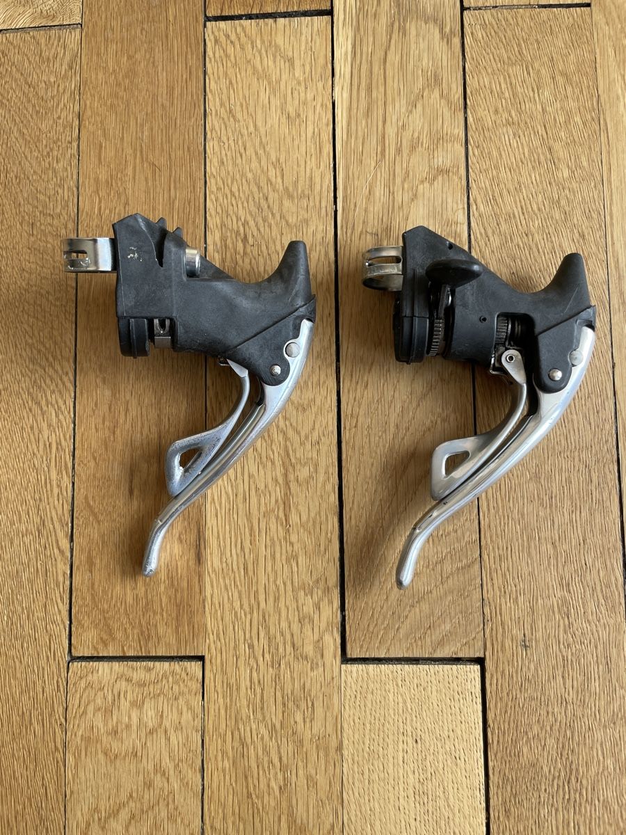 Campagnolo Pezzi di ricambio: Campagnolo Record Titanium 8 Speed Bremshebel – Usato da Basel venduto da b.seiler 2