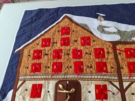 Stoff Adventskalender Haus zum Aufhängen neu, selbstgenäht.