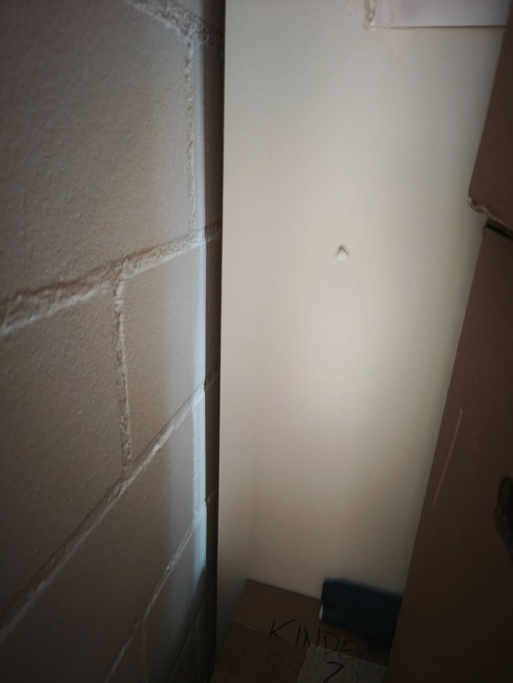 Ikea Schränke: Ikea Pax Kleiderschrank weiss – Gebraucht aus Männedorf von Laura000 4