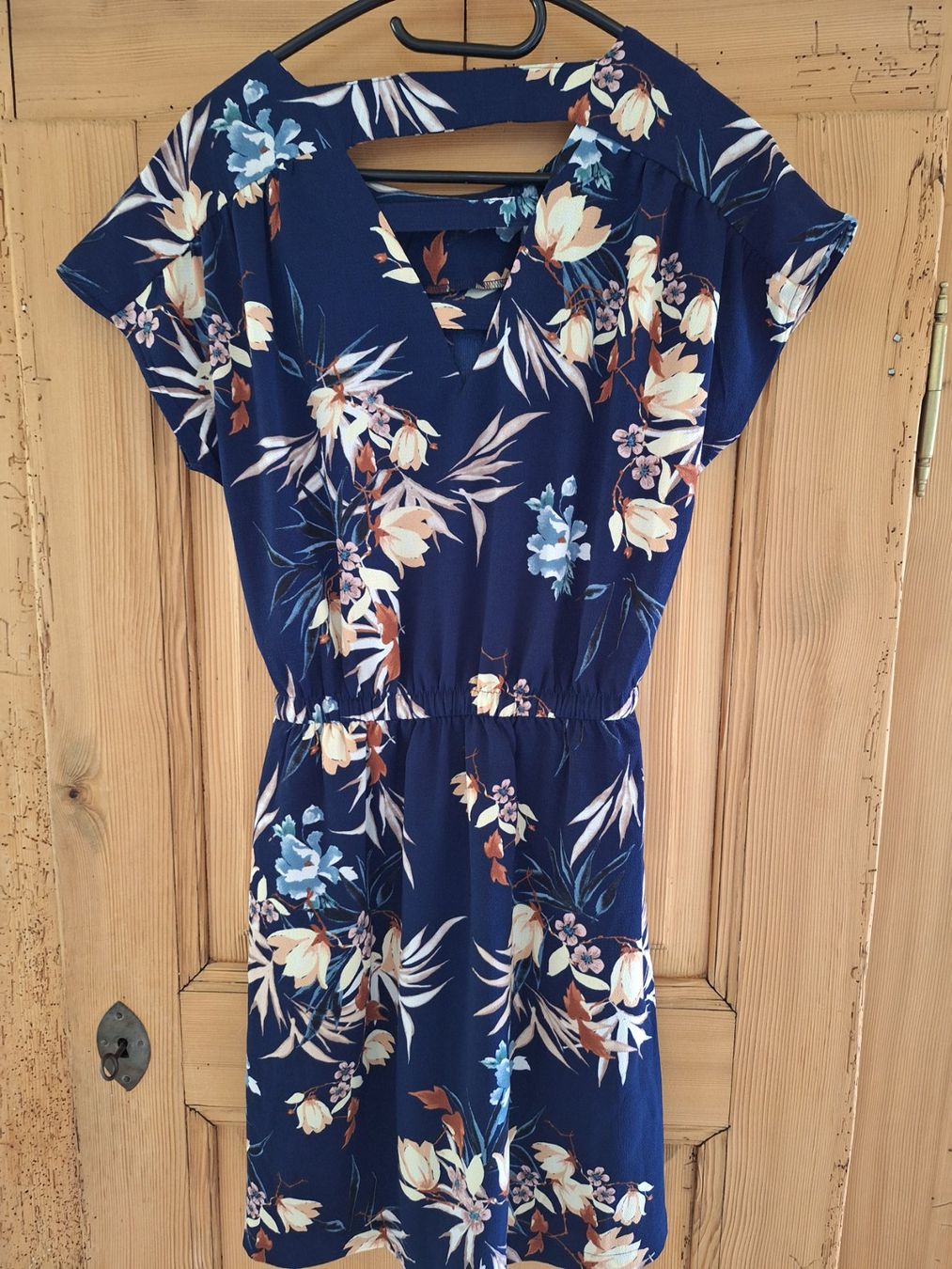 Only Vestiti: Sommerkleid Only Gr. 34 – Nuovo (secondo la descrizione) da Andelfingen venduto da Rihanna9 2