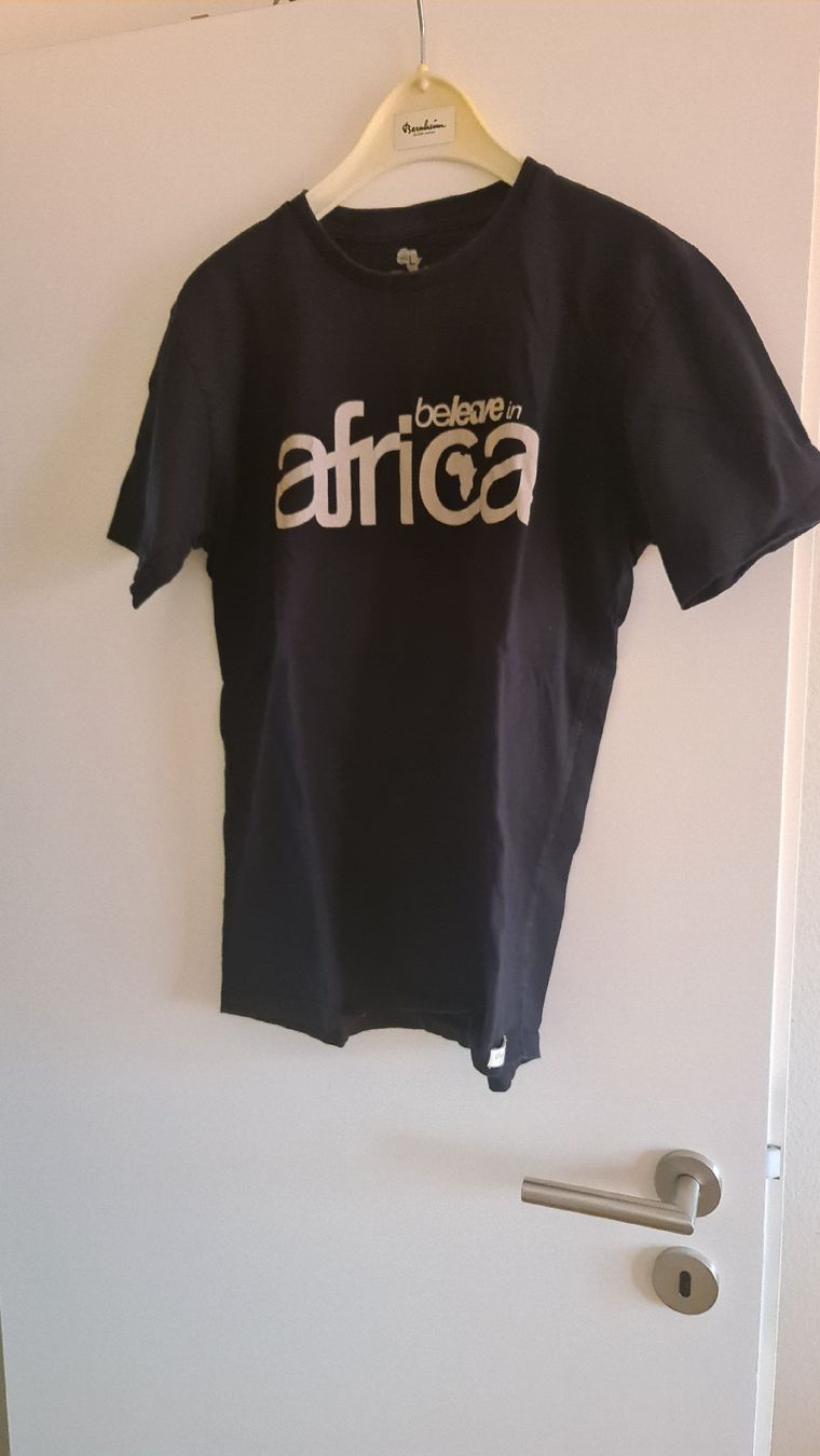 T-shirt: herren tshirt L – Nuovo (secondo la descrizione) da Aarau venduto da pafiro