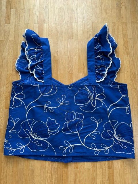 Sezane Top: Sezane Top Dita Gr 42 – Usato da Chéserex venduto da Peva235 1