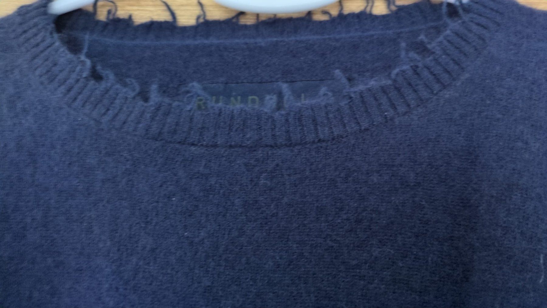 Rundholz Maglioni & Felpe: Rundholz DIP, Sommer-Waschbär-Pullover, Gr. M, Dunkelblau – Usato da Rorschach venduto da din_cq8m 2