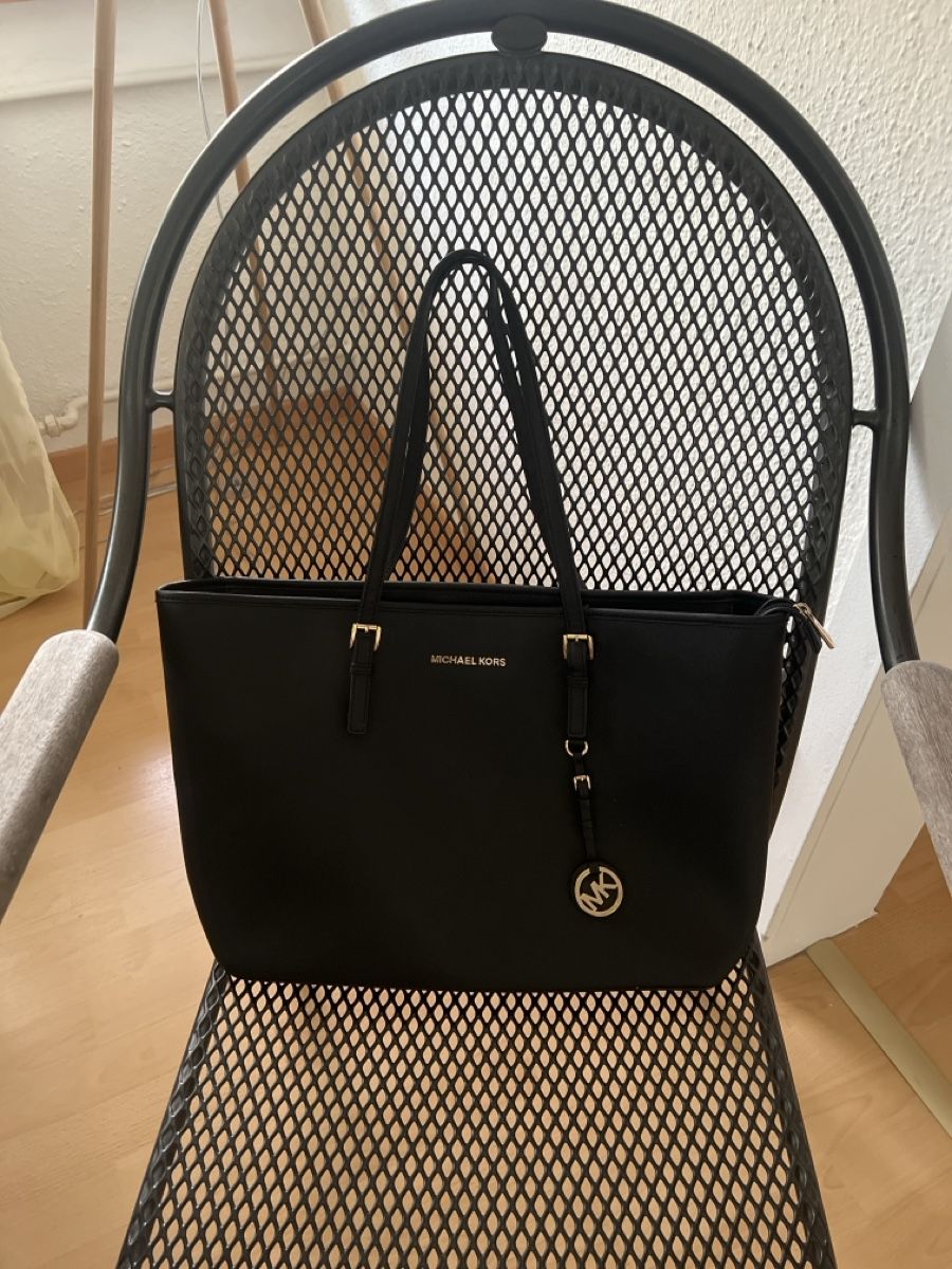 Michael Kors Sacs femmes: Grosser Shopper Michael Kors – D'occasion à Lindau par Caemi77
