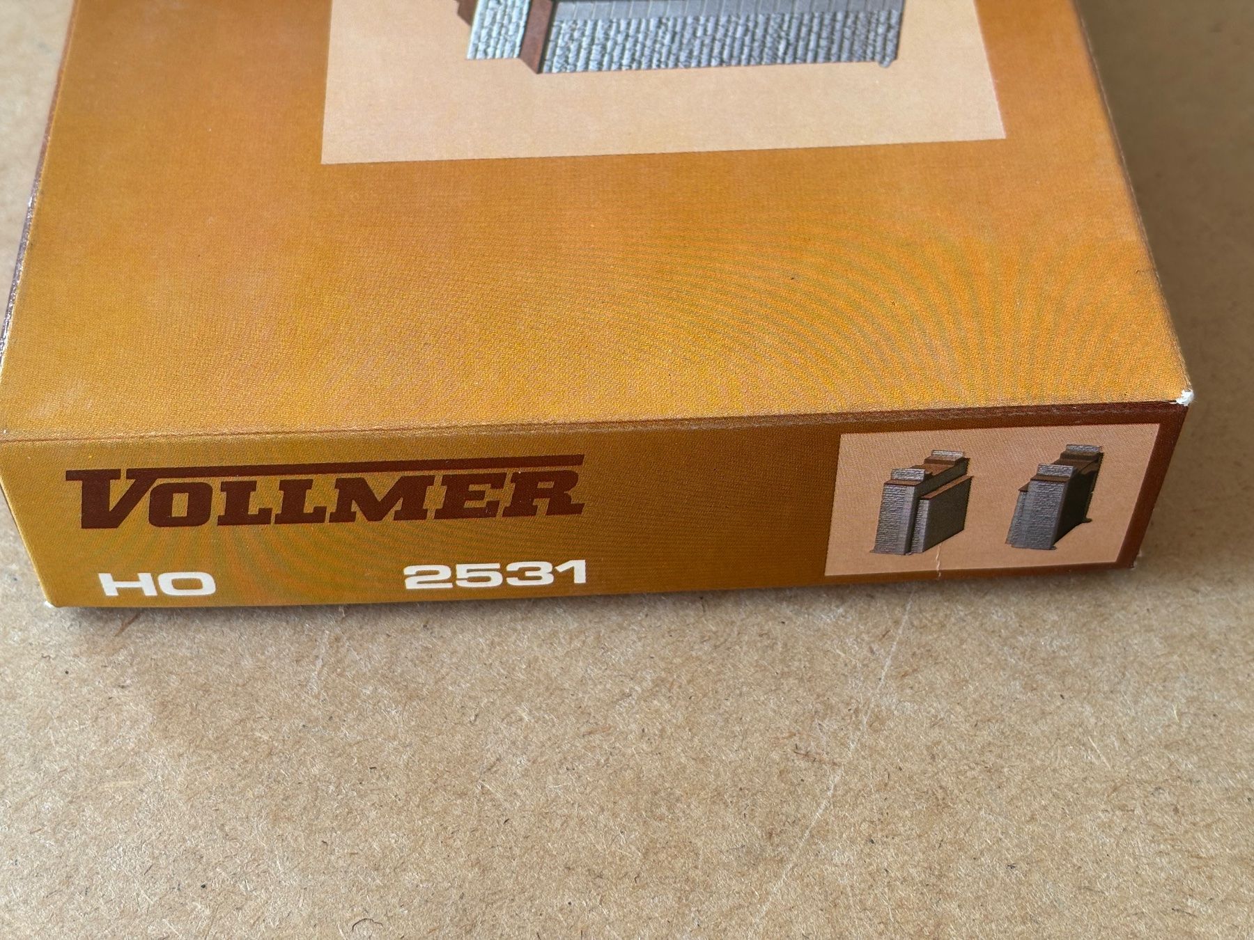 Vollmer Modellini di ferrovie: Vollmer 2531 Brückenköpfe – Nuovo e nell'imballaggio originale da Hauterive NE venduto da eriamch 1