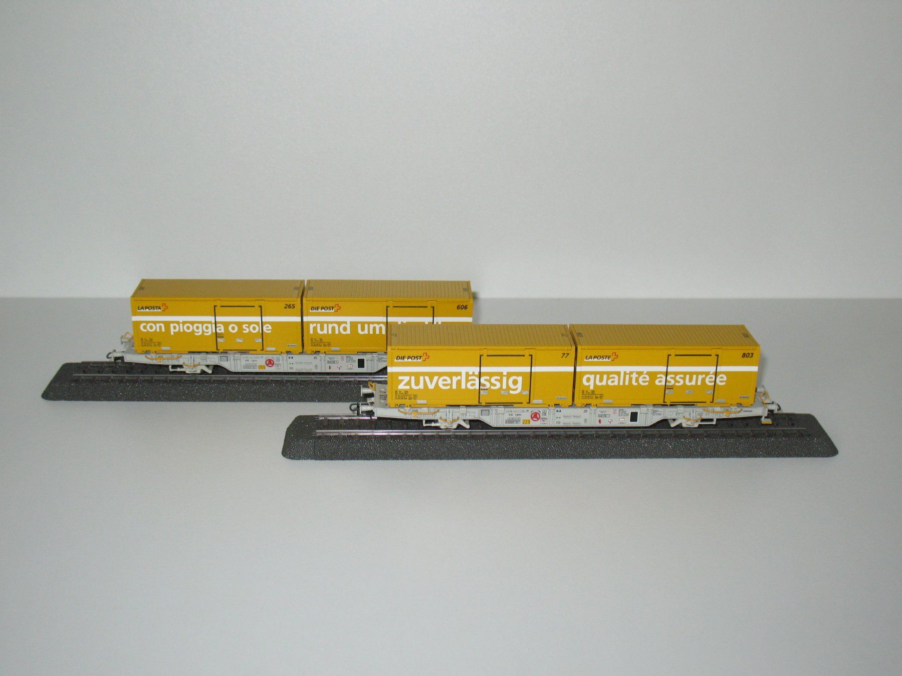 Liliput Modellini di ferrovie: SBB Containertragwagen-Set "Schweizer Post" / Liliput 240035 – Usato da Ettiswil venduto da Caapraibex 5
