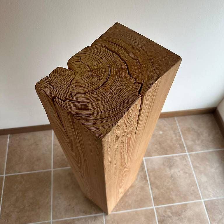 Altro in Decorazioni & Accessori: Massiver CH-Holzblock - Design Ablage / Podest / Deko – Usato da Lachen SZ venduto da ennioc 1