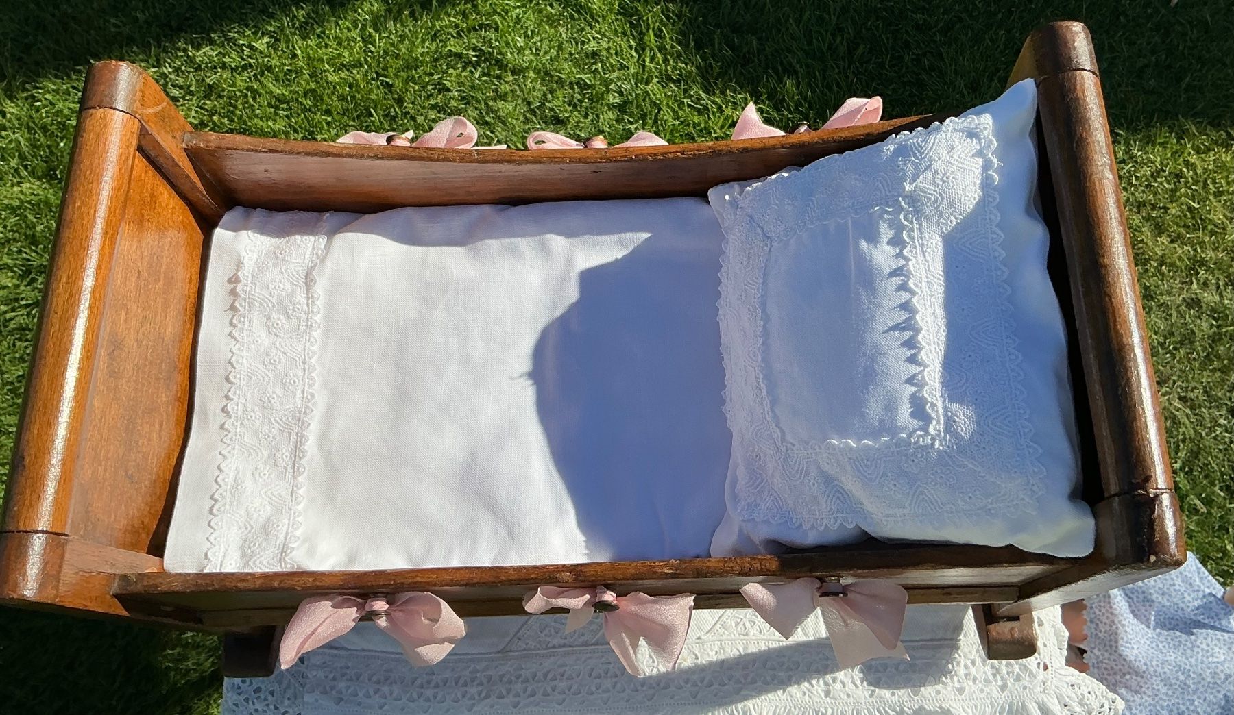 Giocattoli: HERZIGES ANTIKES WIEGEBETTCHEN – Usato da Zell LU venduto da Silvermemory 5