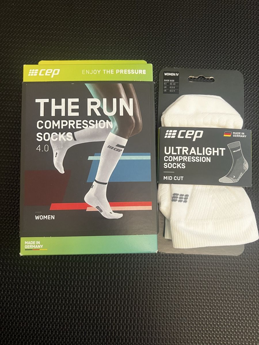 Chaussettes: Damen CEP Laufsocken Bundle – Neuf avec emballage d'origine à Obfelden par running_mike