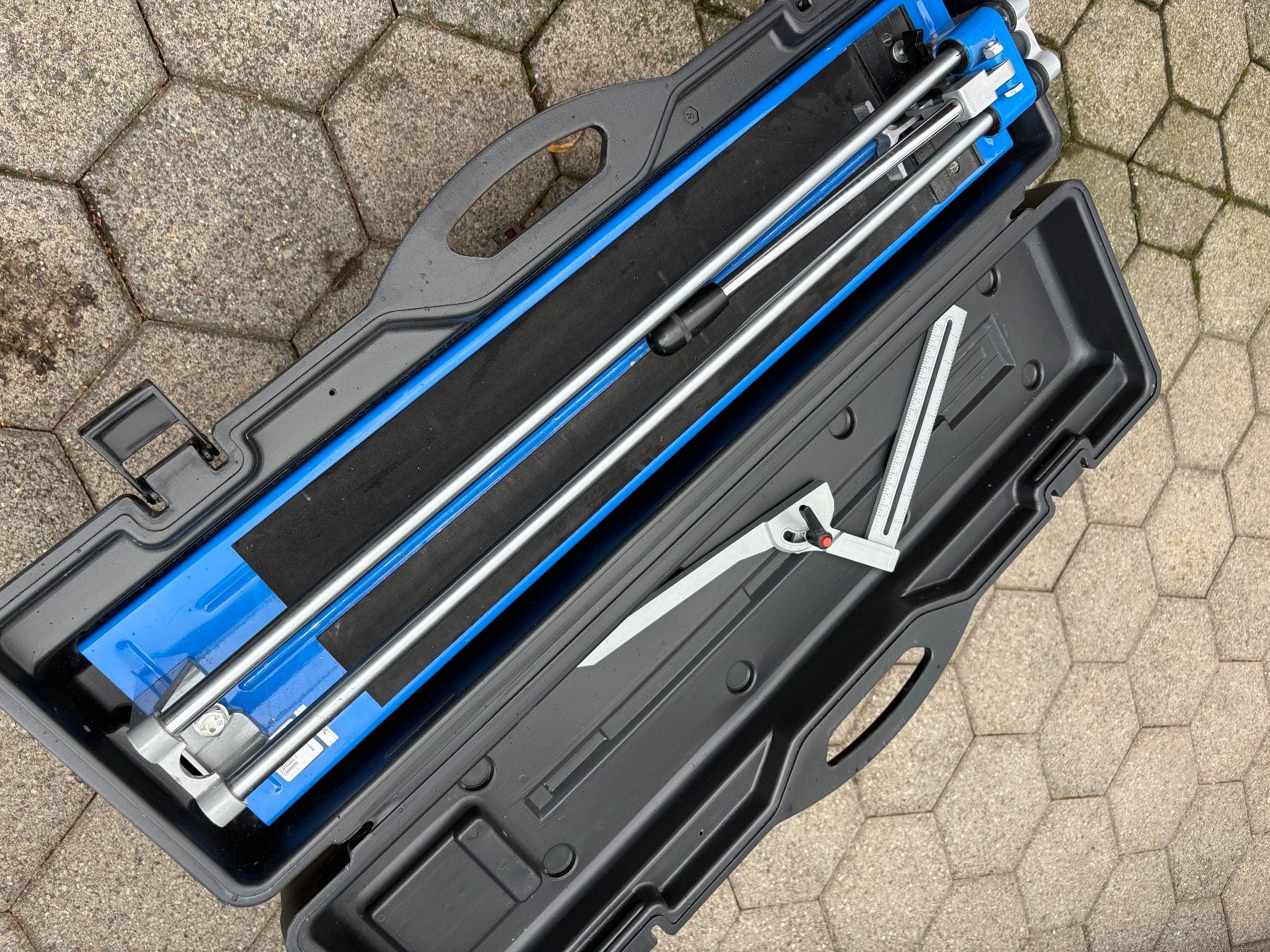 Tutti gli attrezzi: Fliesenschneider TEC-TOOL 600mm Profi-Plus mit Koffer – Nuovo (secondo la descrizione) da Wangs venduto da Matchless47