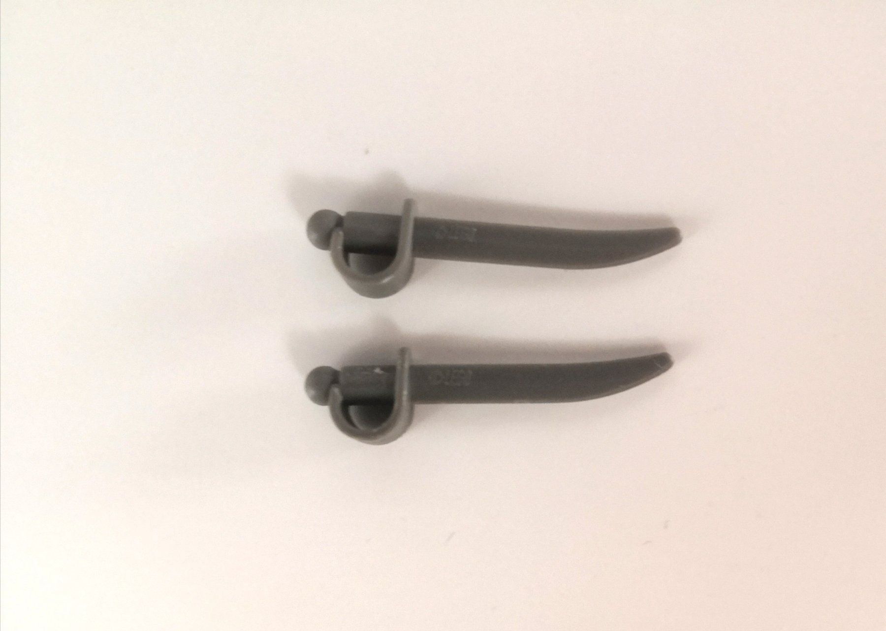 Lego Giocattoli: LEGO 6285 - 2x Dark Gray Weapon Sword – Usato da Brunnen venduto da Wika-Shop