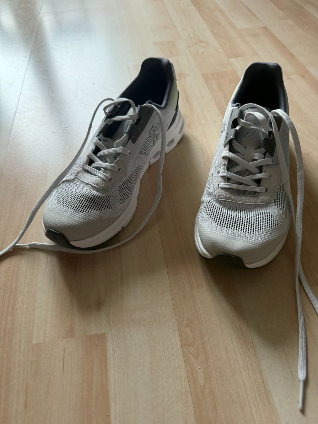 On Scarpe da donna: Schuhe – Nuovo (secondo la descrizione) da Dietikon venduto da myr_ym6j