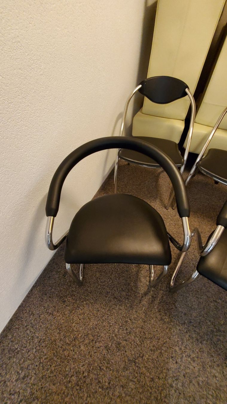 Sedie: 2+2 Büro Stühle – Usato da Möhlin venduto da Hofi61 3