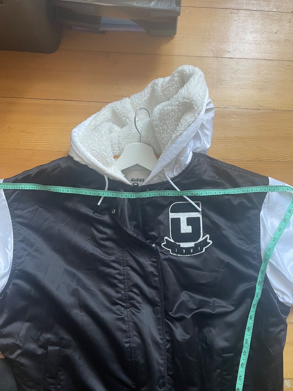 Guess Cappotti: GUESS Lange College Jacke, Gr. M – Usato da Bern venduto da Princesse_Stephanie 7