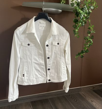 Damen Jeans Jacke Herbst, weiss und tailliert Gr. 40