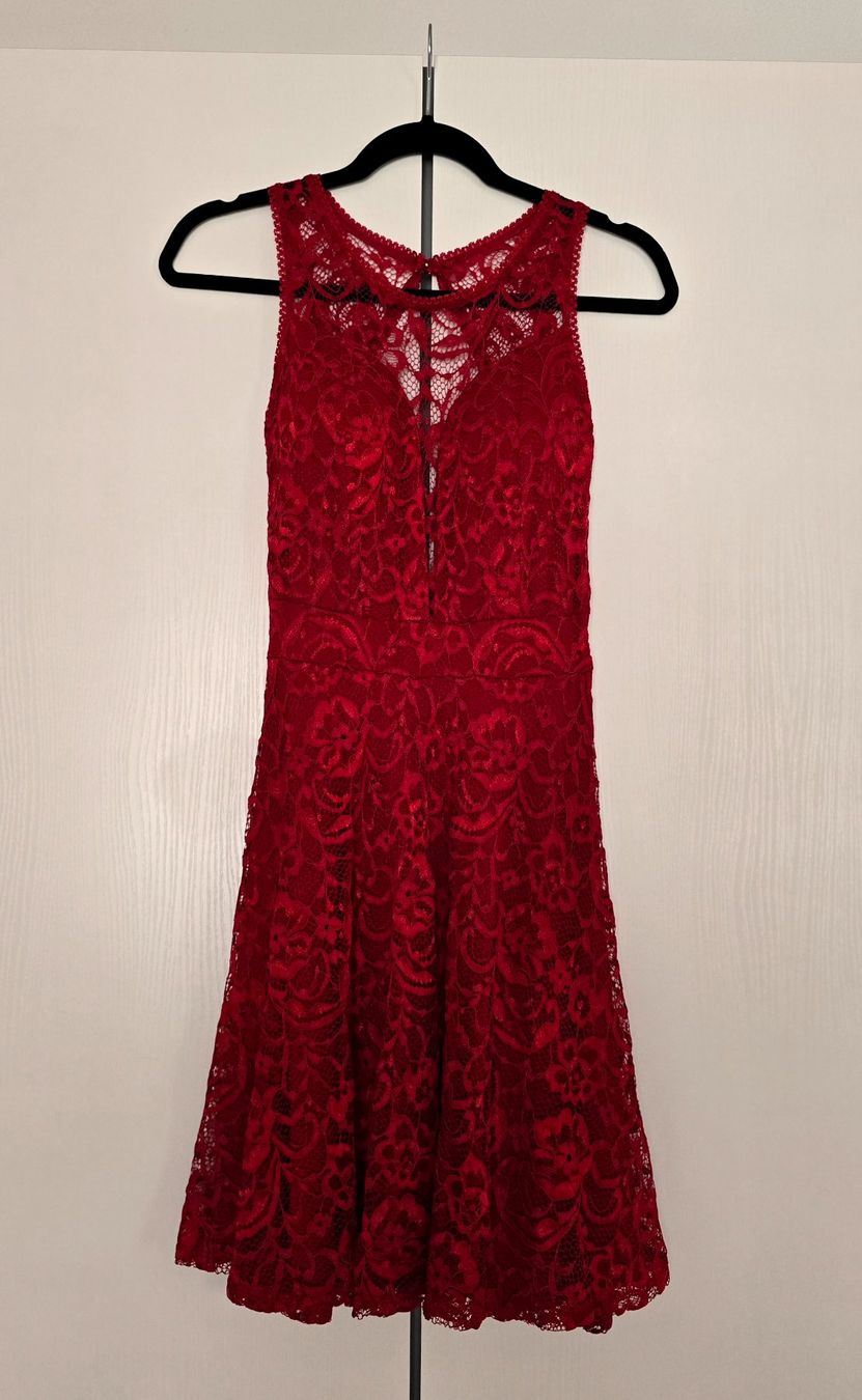 Kleider: Abend- oder Partykleid, Grösse S, NEU – Neu (gemäss Beschreibung) aus Mägenwil von tam_2wvd