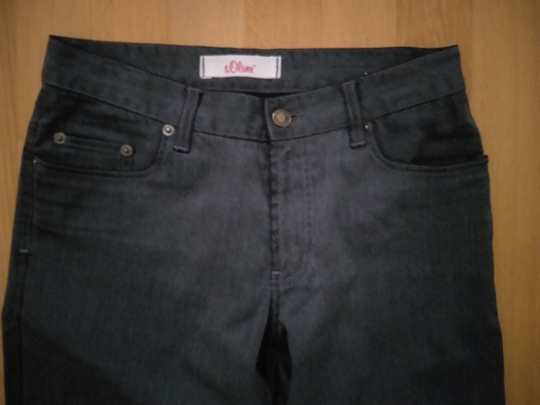 S.Oliver Jeans: S. OLIVER Jeans taille / Grosse 31 – D'occasion à Cossonay-ville par Super-Price-Quality 1
