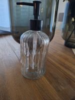 Seifenspender Glas geriffelt schwarz Pumpe
