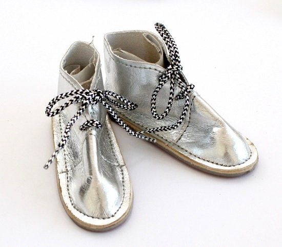 Puppen: Clown-Schuh silberfabig – Neu (gemäss Beschreibung) aus Schlatt TG von mavo85