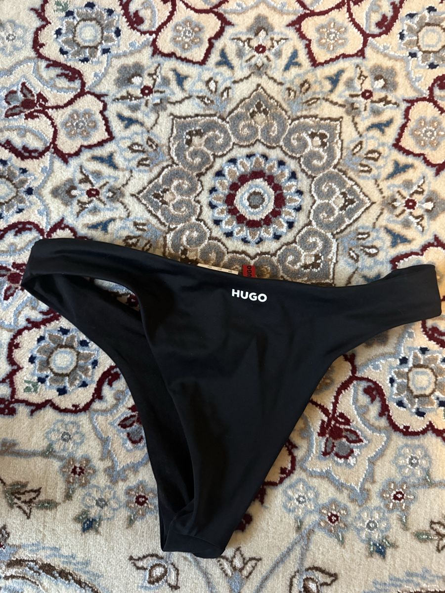 Hugo Boss Maillots de bain & Bikinis: Bikini Hose Hugo Boss – Neuf (Voir description) à Bottmingen par Itsclaire