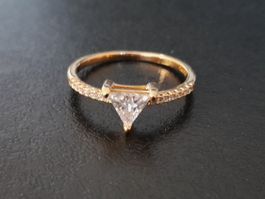 Ring mit Zirkonia, vergoldet 585, 1.5g, size 8 (57)