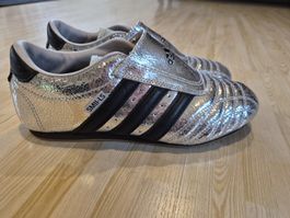 Chaussures Adidas argentées femme T 37 1/3bon état