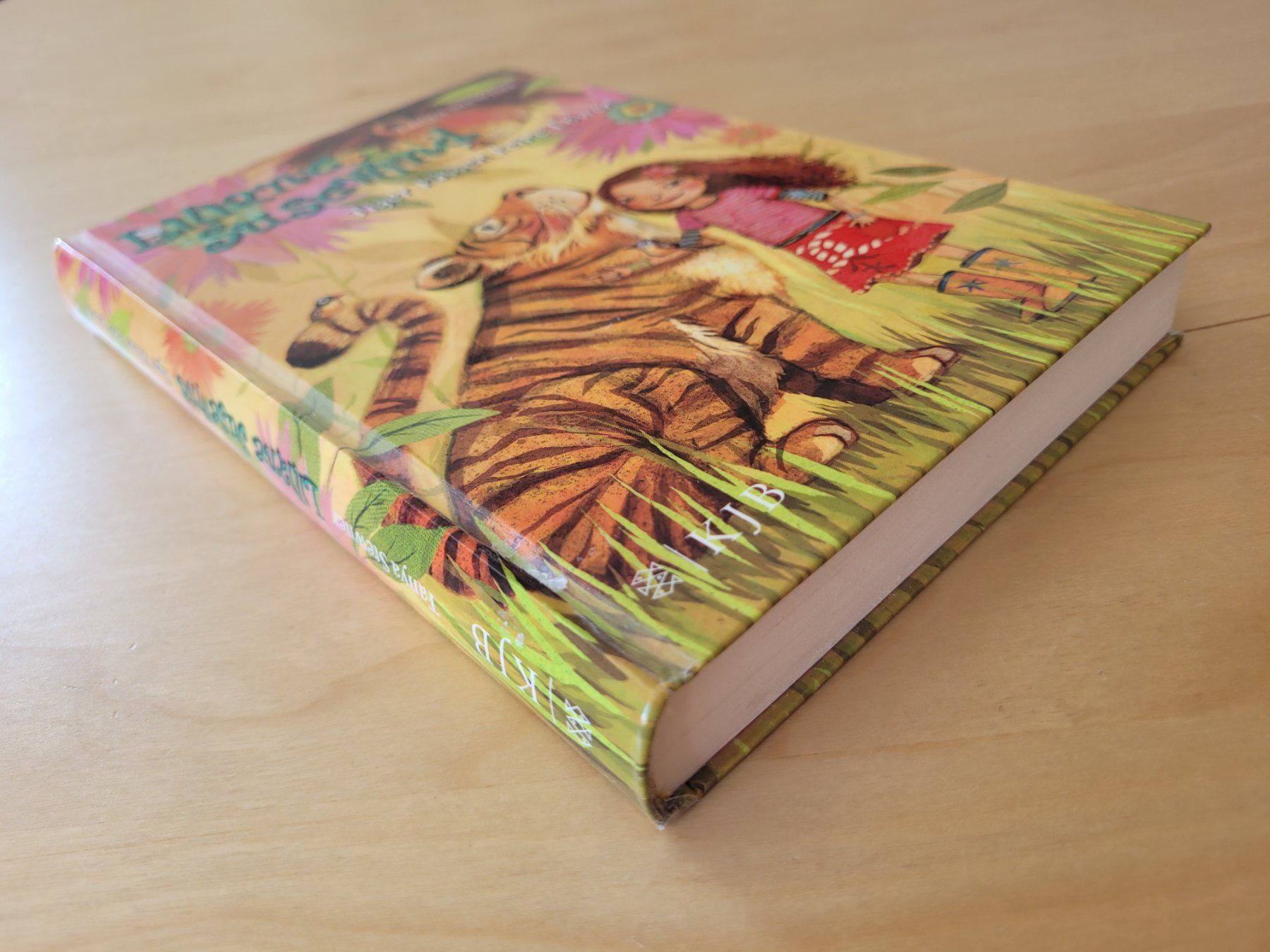 Libri: Liliane Susewind - Tiger küssen keine Löwen – Usato da Wiesendangen venduto da samoalk 4