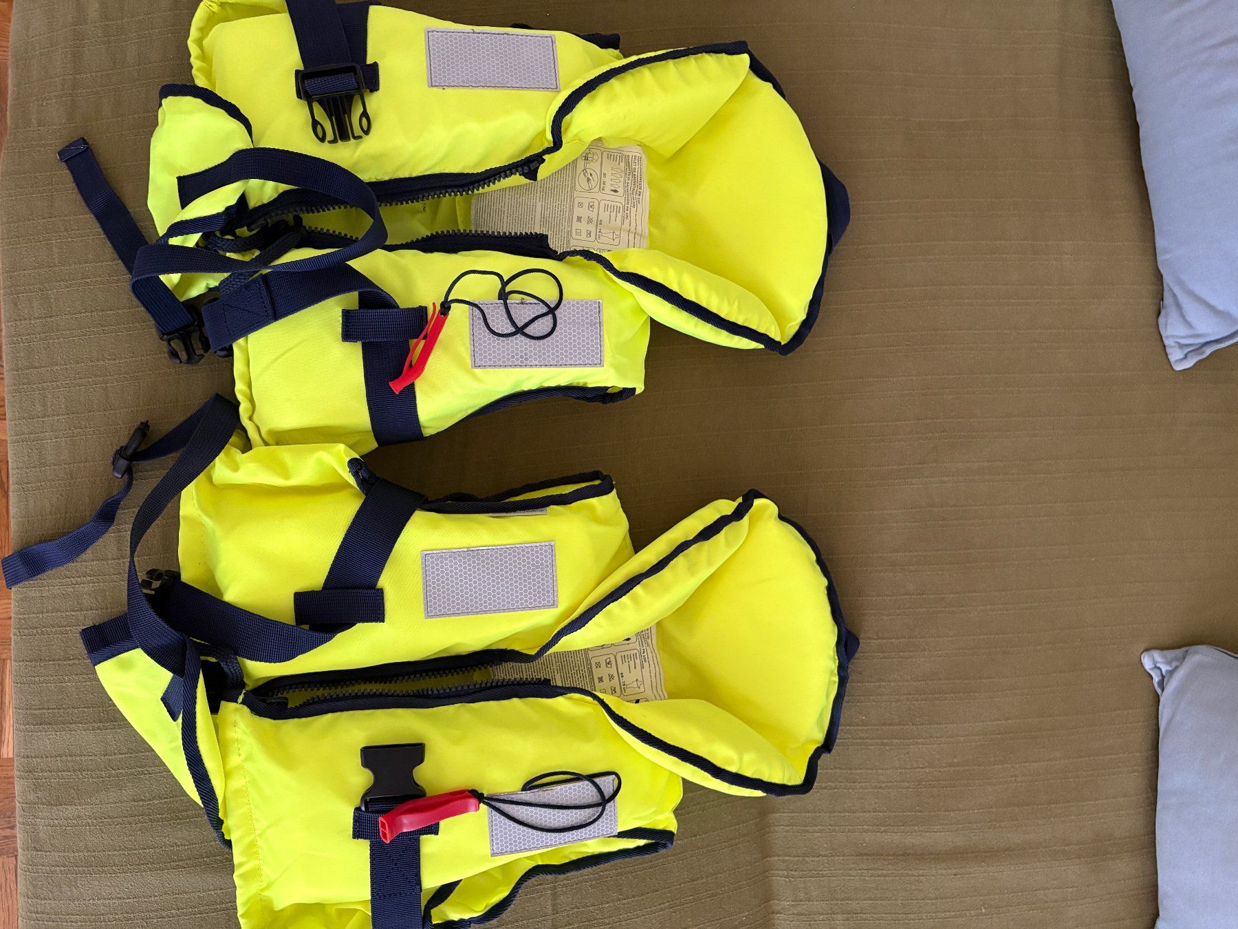 Giubbotti di salvataggio: Giubbotti di Salvataggio per ragazzi – Usato da Gravesano venduto da ric_dime
