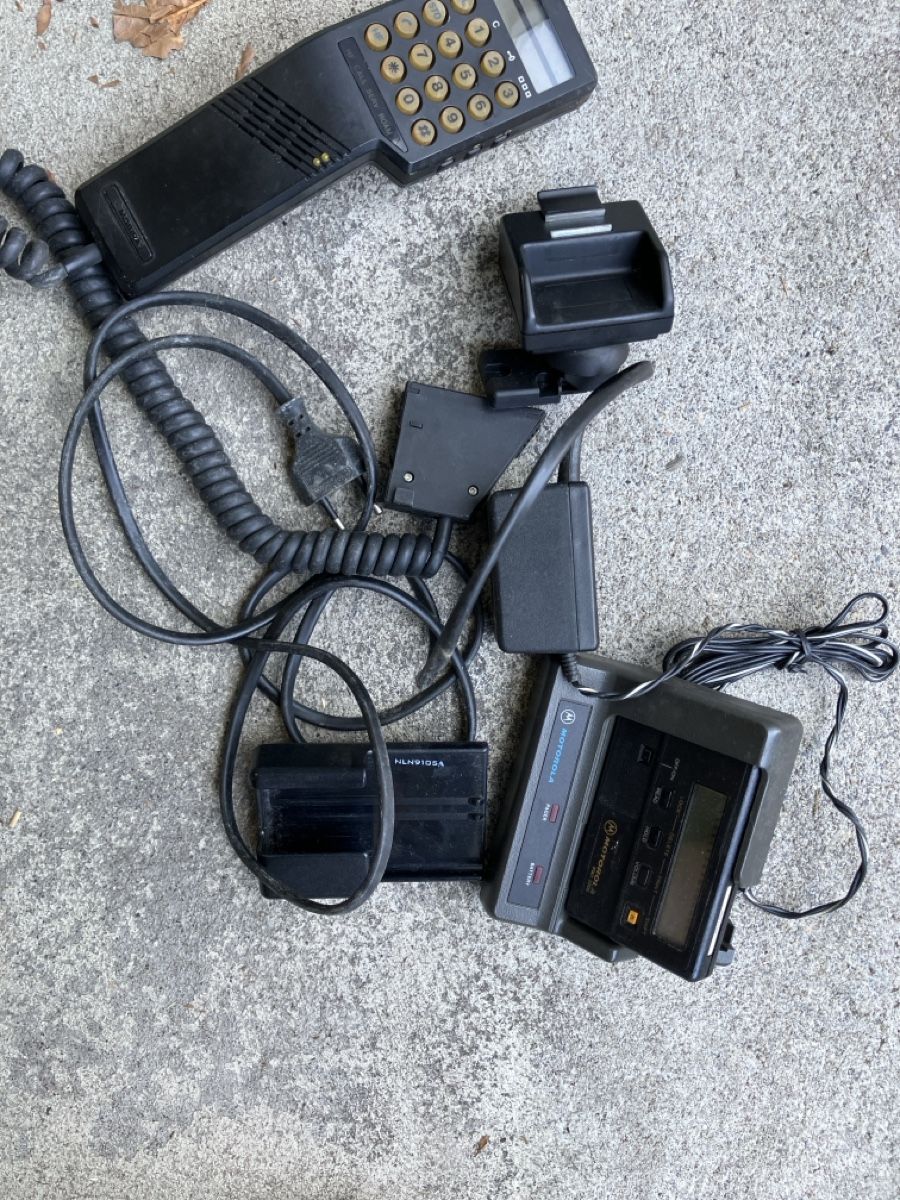 Motorola Telefoni cellulari / Smartphones: Mobira und motorla – Usato da Spreitenbach venduto da Strolch