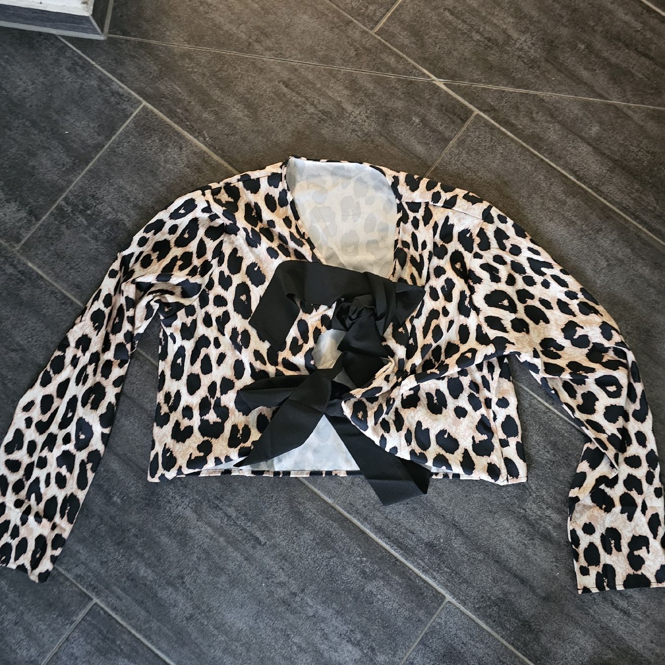 Blusen: Leopard Bluse Wickelbluse Gr. xxl – Neu (gemäss Beschreibung) aus Büsserach von Divina86