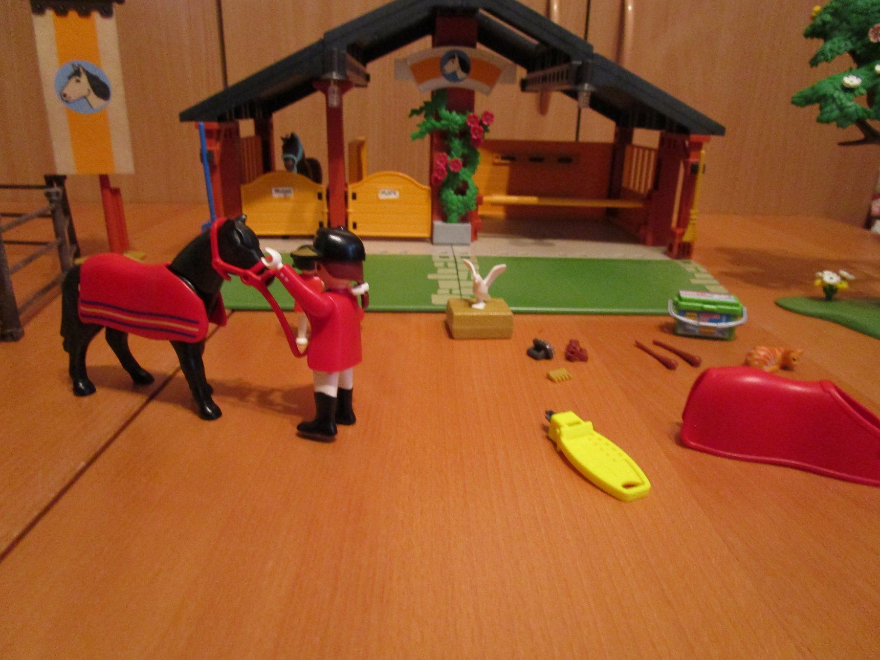 Playmobil Spielzeuge: Playmobil - Ponyhof – Gebraucht aus Wetzikon ZH von Storchadebar 2