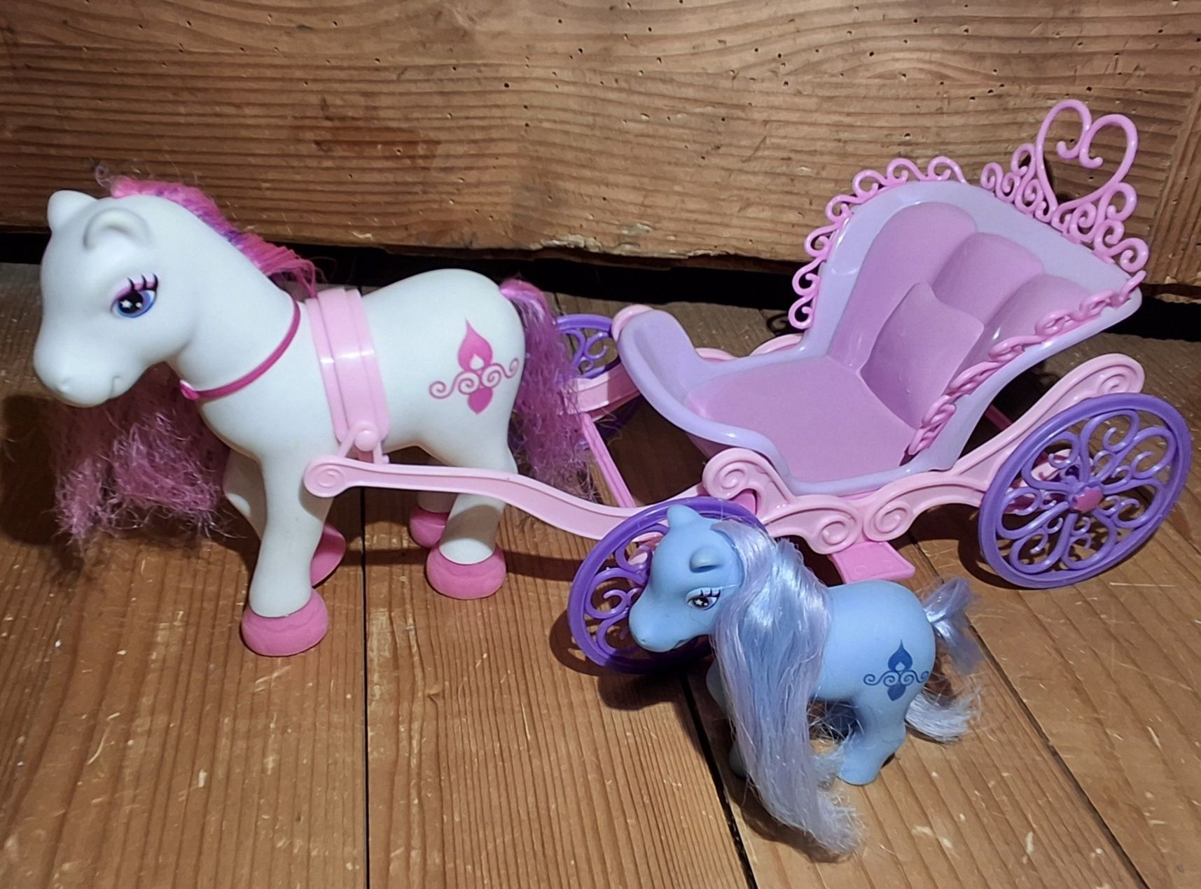 Jouets: Simba Pferde Set, 4 Pferde mit 1 Kutsche – D'occasion à Dussnang par novi02 1